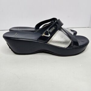 Cole Haan Grand.os Navy Blue And Silver Size 7B Heel‎ 2" Heel To Toe 9.5"